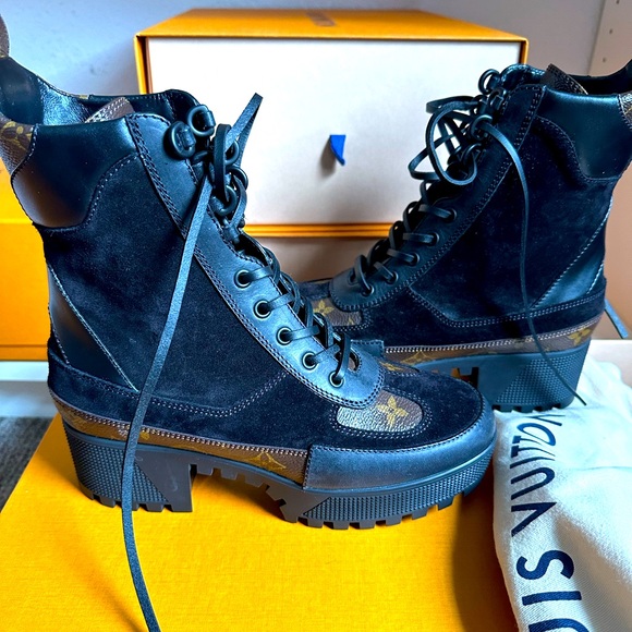 Louis Vuitton Laureate Desert Boot - Picture 2 of 5